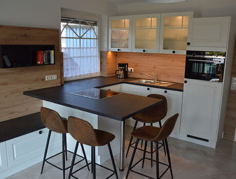 Küchenbereich der Wohnung 1 in der Villa Vogelsang (Zingst)